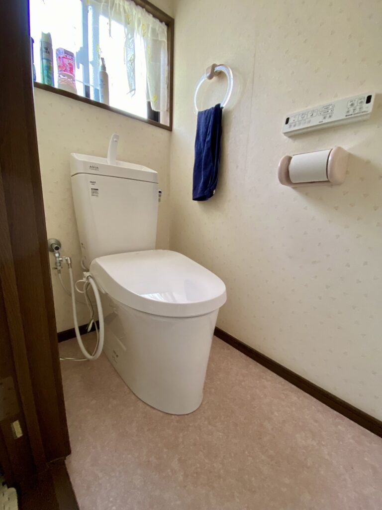 タイル床からクッションフロアで快適空間トイレに
