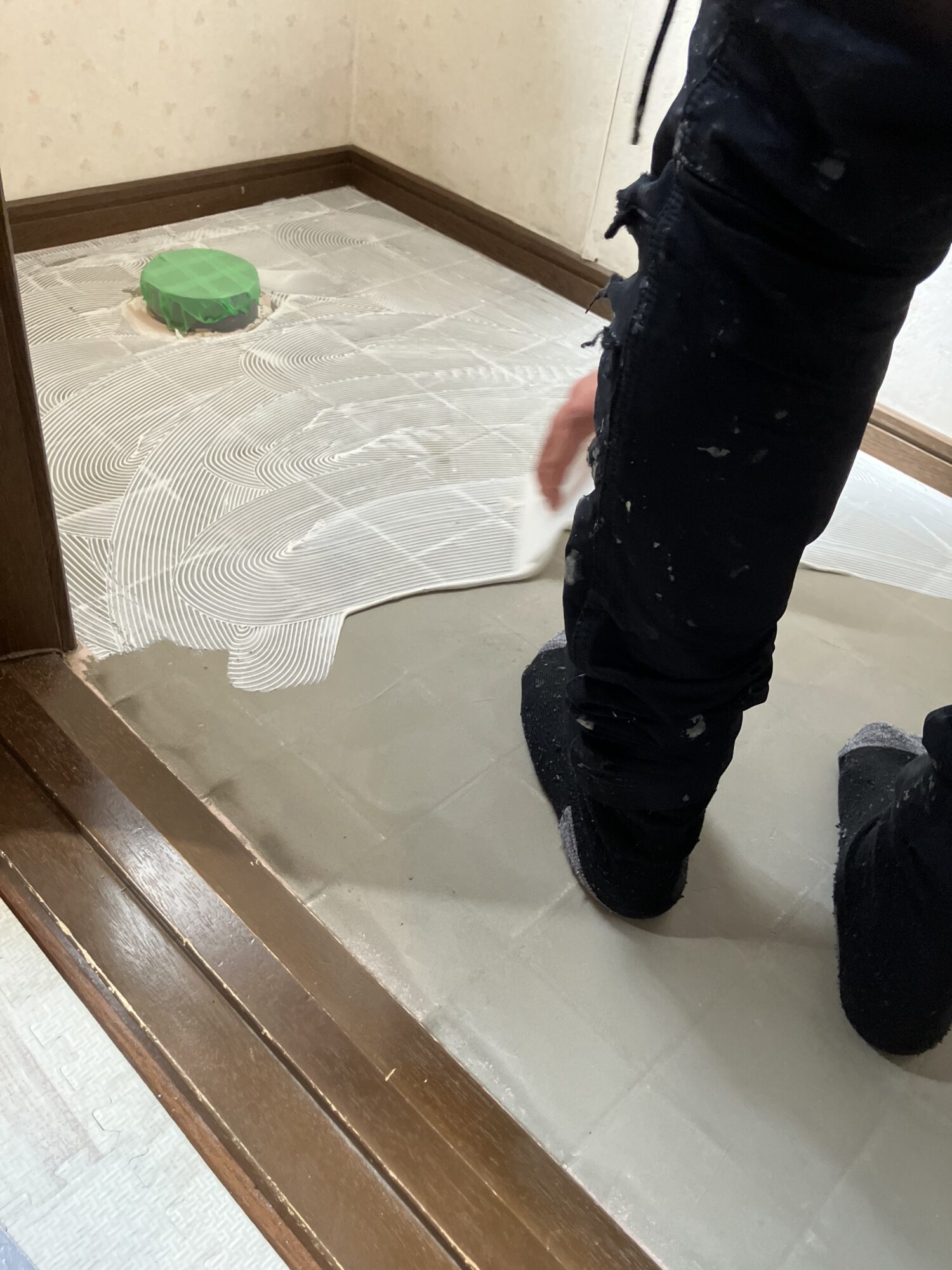 トイレの床が変わるまで＊